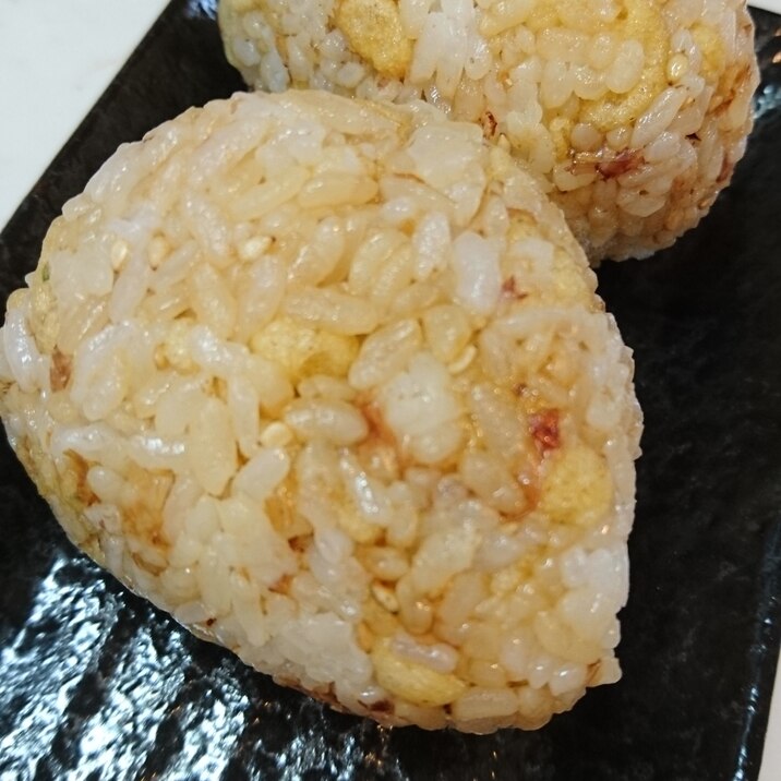 簡単 朝御飯揚げ玉おにぎり レシピ 作り方 By Mi6952 楽天レシピ 簡単 朝御飯揚げ玉おにぎり レシピ 作り方 By Mi6952 楽天レシピ